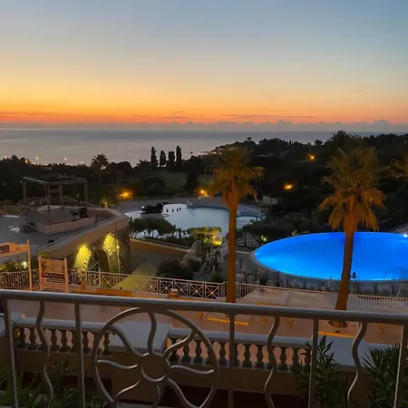 T2 Duplex, Centre Village, 2 Terrasses Apartamento